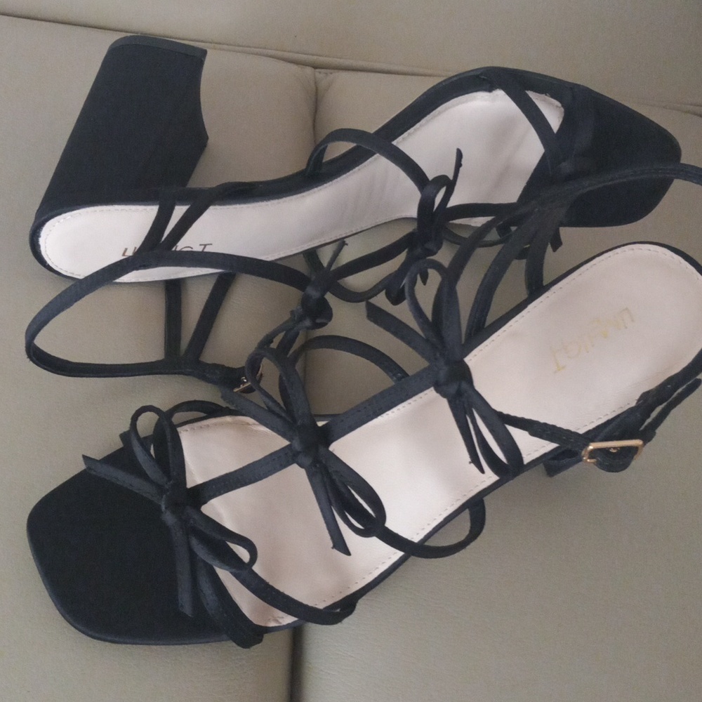 Limelight Black Bow Strappy Block Heel Sandals Size 11 - Picture 4 of 16